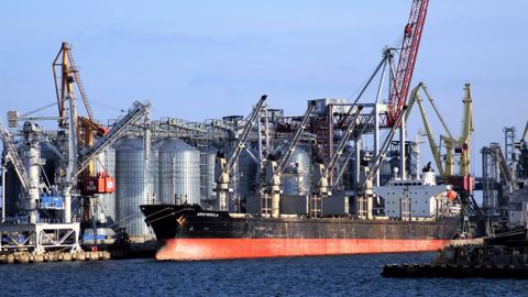 Le corridor sécurisé a permis à l'Ukraine d'exporter par bateaux plus de 7,8 millions de tonnes de produits agricoles depuis le 1er août (©AdobeStock)