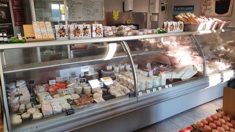 Magasin à la ferme de la Vieille rue (60) qui transforme son lait