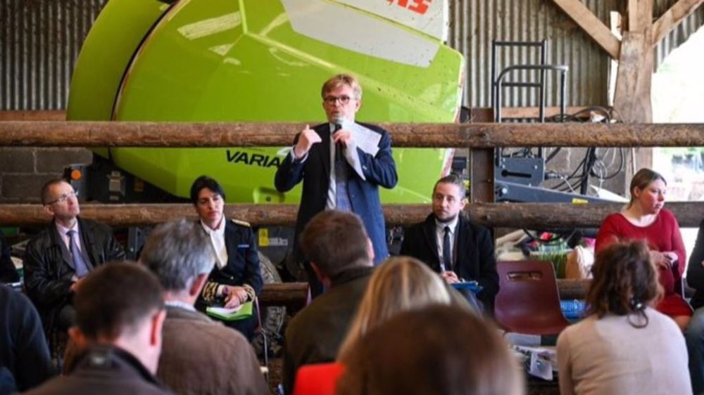 Marc Fesneau annonçait le 17 mai dans l'Oise une enveloppe de 60 millions d'euros pour soutenir l'agriculture biologique, jugée insuffisante par la Confédération paysanne, dans un contexte d'inflation. (©Twitter Marc Fesneau)