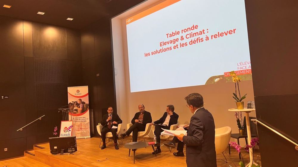 La société d'intérêt collectif agricole Eliance défend l'engagement de l'élevage français face aux défis du changement climatique. (©Terre-net Média)