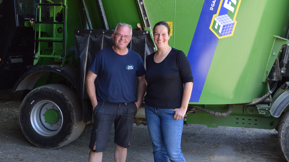 Fabrice et Nathalie Macé ont pensé leur exploitation pour que chacun soit facilement remplaçable.