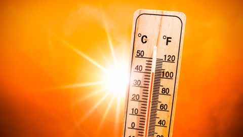 La vague de chaleur estivale tardive persiste, avec des températures dépassant fréquemment les 40 °C La vague de chaleur estivale tardive persiste, avec des températures dépassant fréquemment les 40 °C
