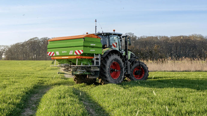 Technologie Curve Control pour les épendeurs Amazone