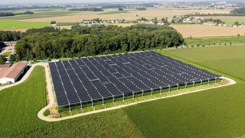À Brouchy, dans la Somme, l'opérateur TSE a inauguré une parcelle expérimentale en agrivoltaïsme sur une exploitation céréalière. À Brouchy, dans la Somme, l'opérateur TSE a inauguré une parcelle expérimentale en agrivoltaïsme sur une exploitation céréalière.