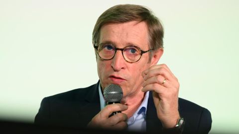 Dominique Chargé, président de la Coopération agricole, évoque les attentes des jeunes générations et les défis à relever pour les coopératives françaises.
