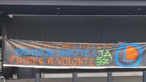 Quelques actions visant des supermarchés ont pris le relai des blocages.