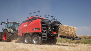 Kuhn entre dans le club des presses à haute densité avec la Lsb 1290-ID Kuhn entre dans le club des presses à haute densité avec la Lsb 1290-ID