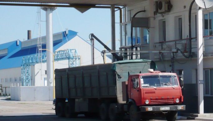 Chargement de camion à Odessa.