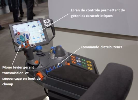 Exemple de commandes de l'hydraulique du tracteur accoudoir et écran de contrôle Fendt