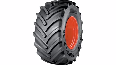 Des Mitas pour gros tracteurs Des Mitas pour gros tracteurs