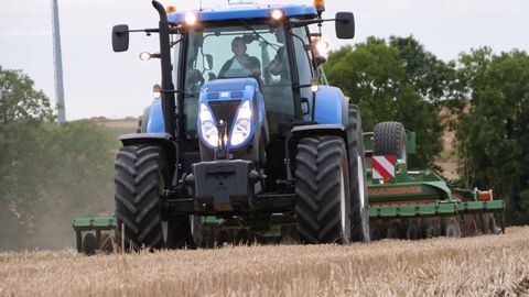 Essai du New Holland T7.210 Auto Command Essai du New Holland T7.210 Auto Command
