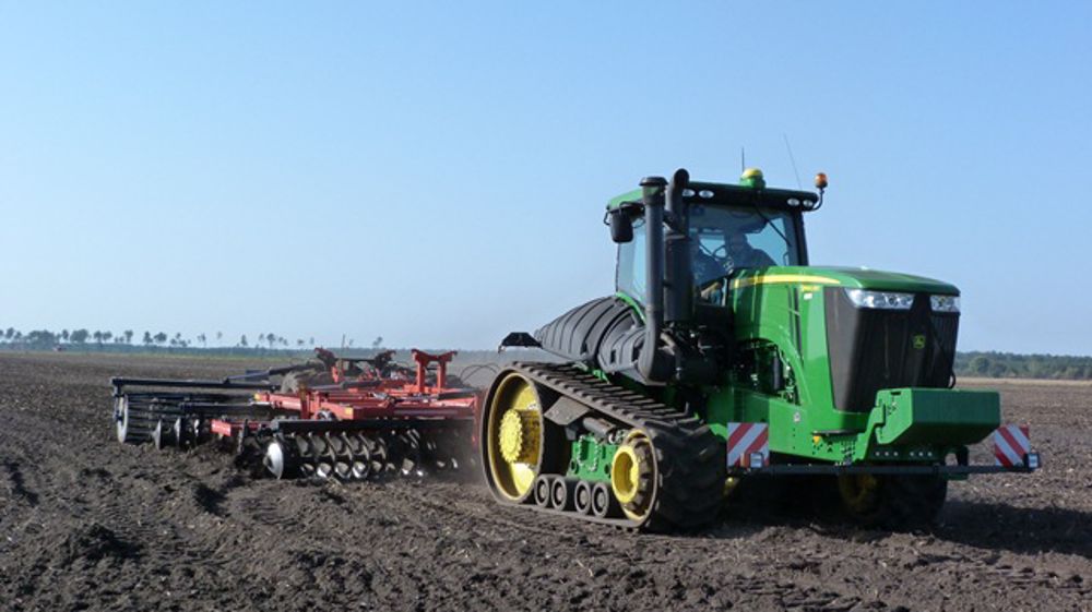 Le John Deere 9560 RT vu dans les Landes Le John Deere 9560 RT vu dans les Landes