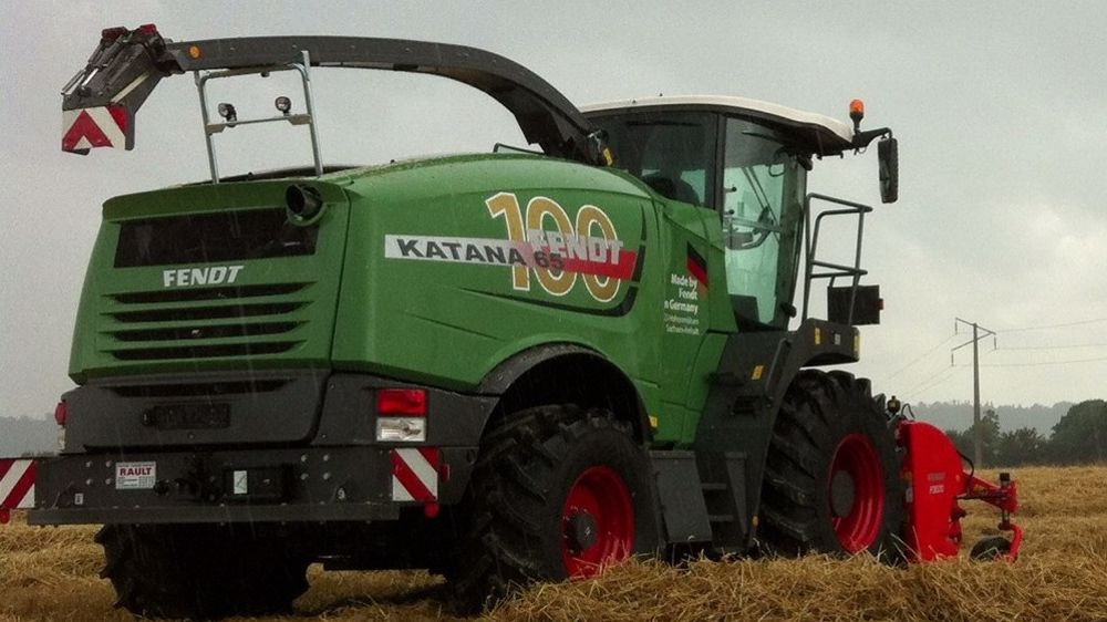 La 100e ensileuse Katana livrée dans La Manche. La 100e ensileuse Katana livrée dans La Manche.