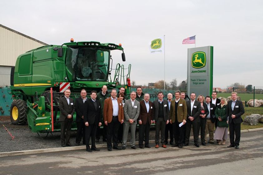 Team 3 reçoit une délégation Deere & Company Team 3 reçoit une délégation Deere & Company