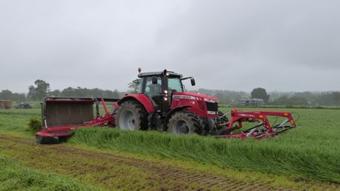 80 machines de fenaison pour Massey Ferguson 80 machines de fenaison pour Massey Ferguson