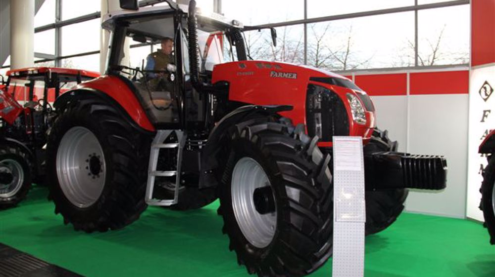 10 bougies pour le tractoriste polonais 10 bougies pour le tractoriste polonais