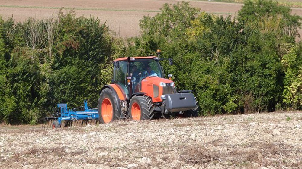Vidéo : Le tracteur M135 GX-S testé par Matériel Agricole Vidéo : Le tracteur M135 GX-S testé par Matériel Agricole