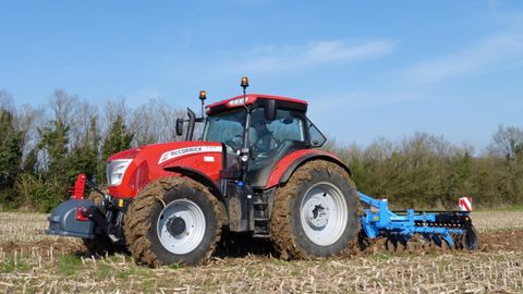 Le McCormick X7.670 à l'essai Le McCormick X7.670 à l'essai