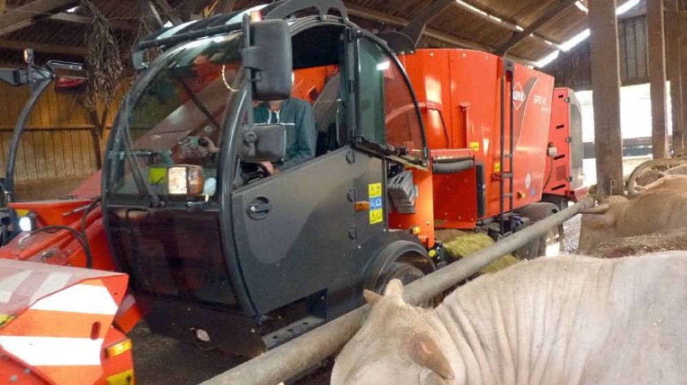 Les désileuses mélangeuses automotrices : l'adaptabilité au menu