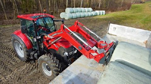 Les chargeurs frontaux pour tracteurs de 80 chevaux et plus : des modèles hauts en couleur Les chargeurs frontaux pour tracteurs de 80 chevaux et plus : des modèles hauts en couleur
