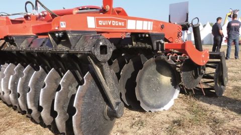 Quivogne: Diskacrop pour les gros résidus Quivogne: Diskacrop pour les gros résidus
