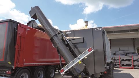 Fliegl: Bien plus que des remorques à fond poussant Fliegl: Bien plus que des remorques à fond poussant