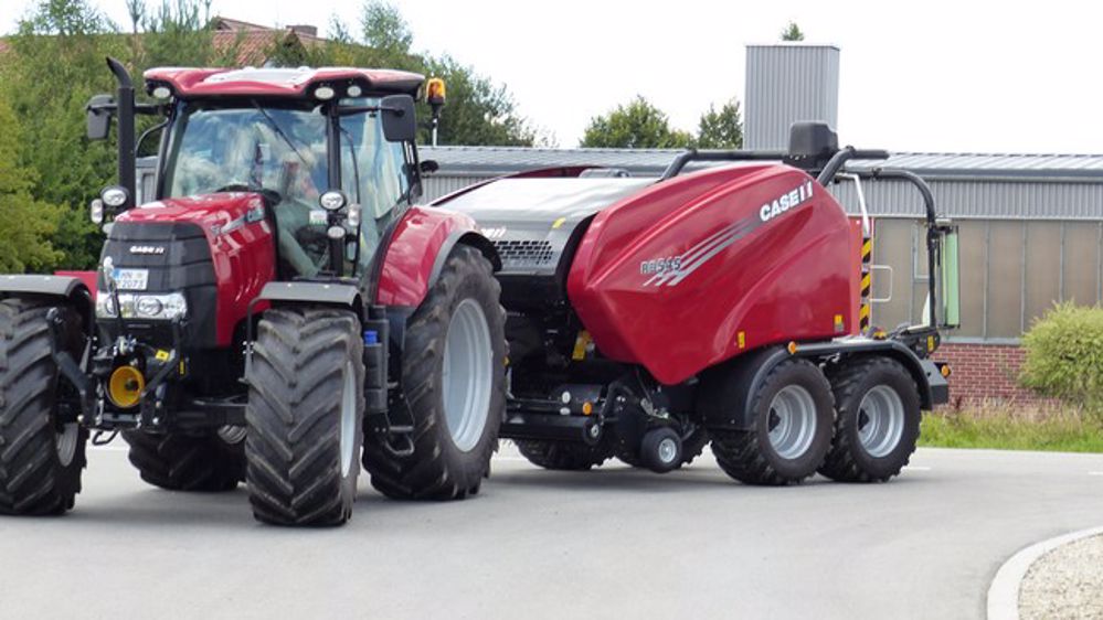 Une trappe de débourrage sur les nouvelles presses Case IH RB 545 Une trappe de débourrage sur les nouvelles presses Case IH RB 545