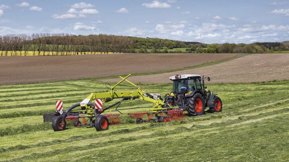 Claas Liner 1600 et 1700 : les inégalités de terrain maîtrisées Claas Liner 1600 et 1700 : les inégalités de terrain maîtrisées