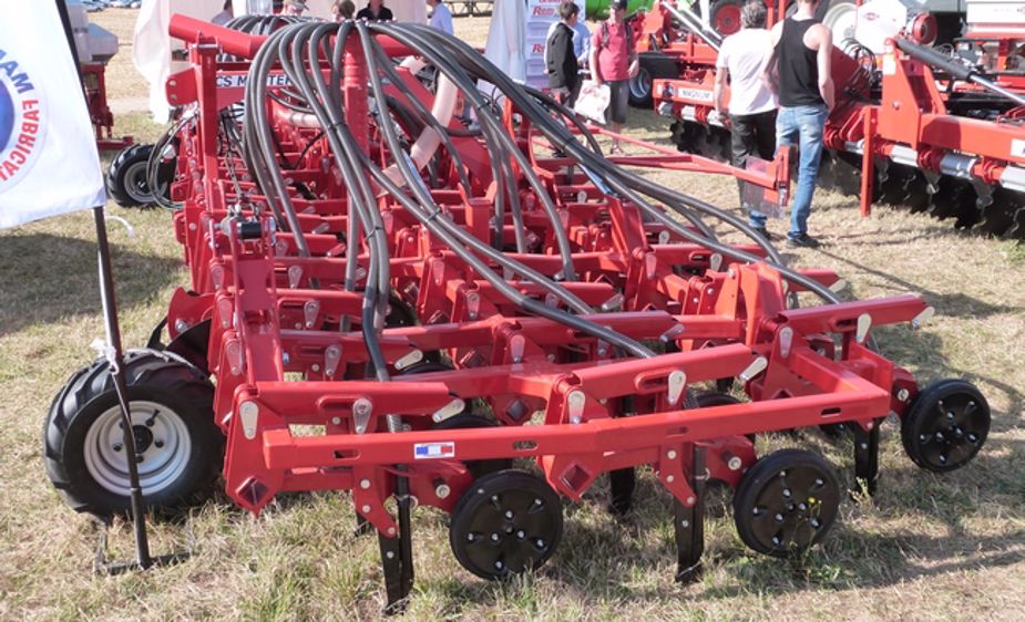 Des dents indépendantes pour le TCS Master d'Eco-Mulch Des dents indépendantes pour le TCS Master d'Eco-Mulch
