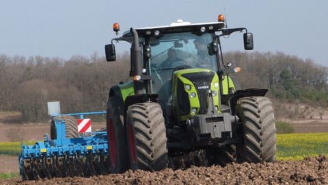claas arion 650 cebis : une recette éprouvée claas arion 650 cebis : une recette éprouvée