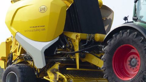 Lely Welger : la CB Concept presse en non-stop Lely Welger : la CB Concept presse en non-stop