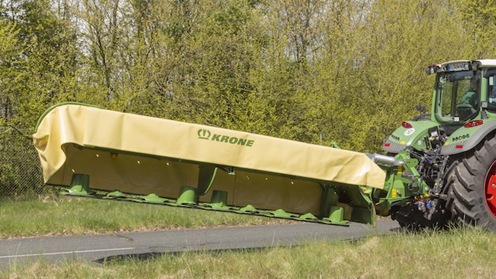 Une faucheuse portée Krone de 4 m Une faucheuse portée Krone de 4 m