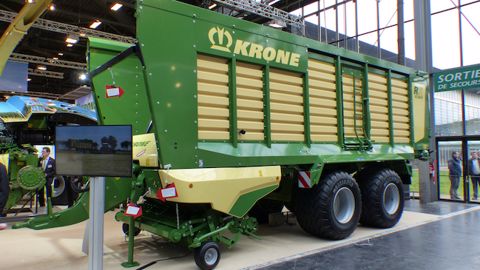 Trois autochargeuses Krone RX à paroi mobile