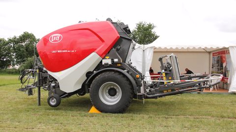 Lely : la presse-enrubanneuse fonctionne mieux dans les pentes Lely : la presse-enrubanneuse fonctionne mieux dans les pentes