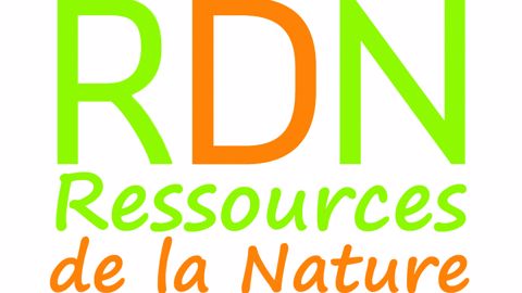 1 CHARGE(E) DE COMMUNICATION et de RELATIONS PRESSE