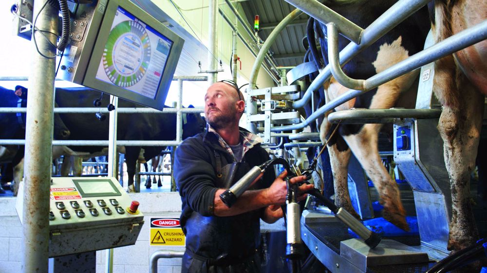 Le roto DeLaval E100 pour les fermes familiales Le roto DeLaval E100 pour les fermes familiales
