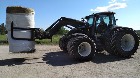 Les jumelages Starco sur les tracteurs Valtra Les jumelages Starco sur les tracteurs Valtra