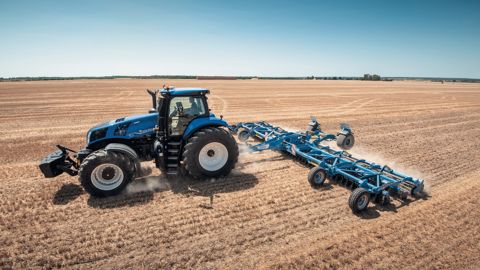 New Holland T8, des Genesis avec l’agriculture de précision dans les gènes. New Holland T8, des Genesis avec l’agriculture de précision dans les gènes.