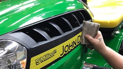 John Deere : 5 millions d'autoportées produites John Deere : 5 millions d'autoportées produites