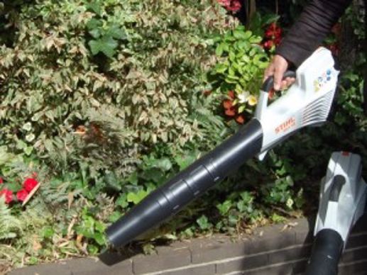 souffleur-Stihl-BGA56-puissant (500 x 375)