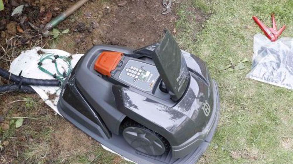 La GreenBox Pro aide les paysagistes sur le marché du robot