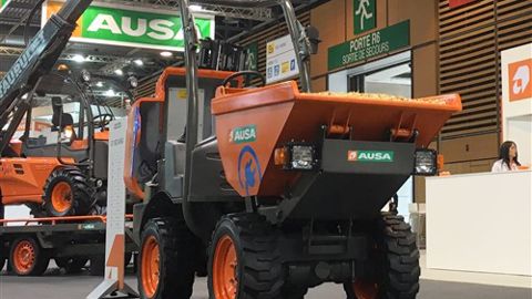 Ausa : un dumper sur pneus électrique Ausa : un dumper sur pneus électrique
