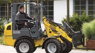 Une chargeuse sur pneus tout électrique