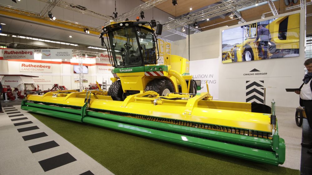 L’automoteur Ploeger accélère l’andainage L’automoteur Ploeger accélère l’andainage