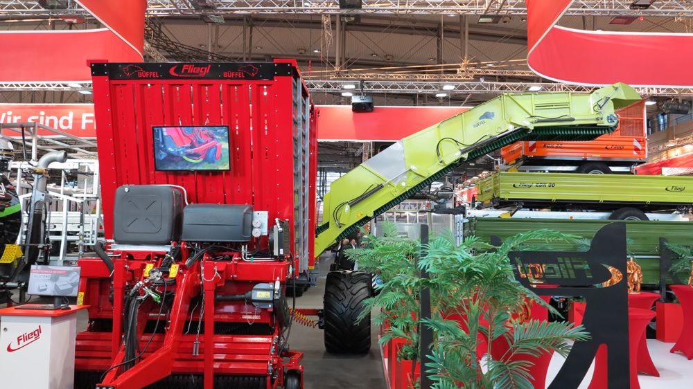 Fliegl commercialise la remorque ensileuse Büffel Fliegl commercialise la remorque ensileuse Büffel