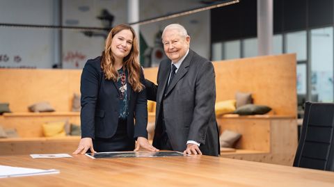 Cathrina Claas-Mühlhäuser prend la relève Cathrina Claas-Mühlhäuser prend la relève