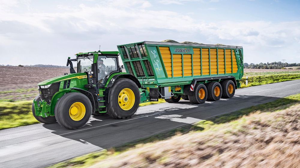 Les John Deere 7R plus puissants portent plus Les John Deere 7R plus puissants portent plus