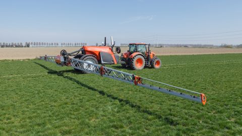Suspension intégrale pour le pulvé traîné Kubota XTS4 Suspension intégrale pour le pulvé traîné Kubota XTS4
