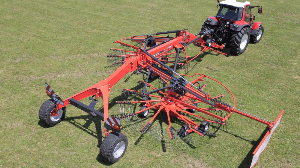 Le Kuhn GA 8830 ratisse large Le Kuhn GA 8830 ratisse large