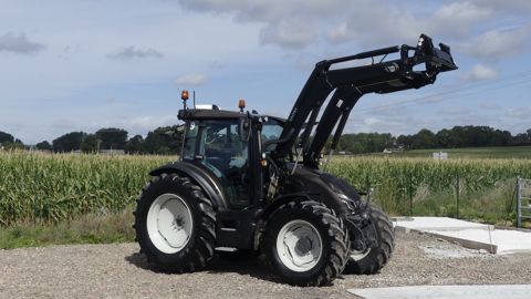 La série G de Valtra se décline en quatre modèles, de 100 à 145 ch. La série G de Valtra se décline en quatre modèles, de 100 à 145 ch.